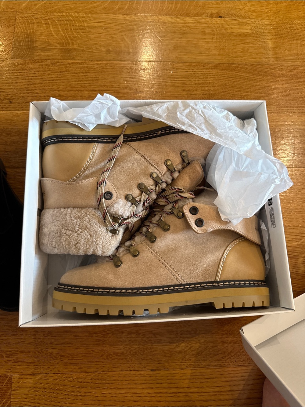 See by Chloé Eileen Shearling-Lined Suede Hiking Boots NWB 41